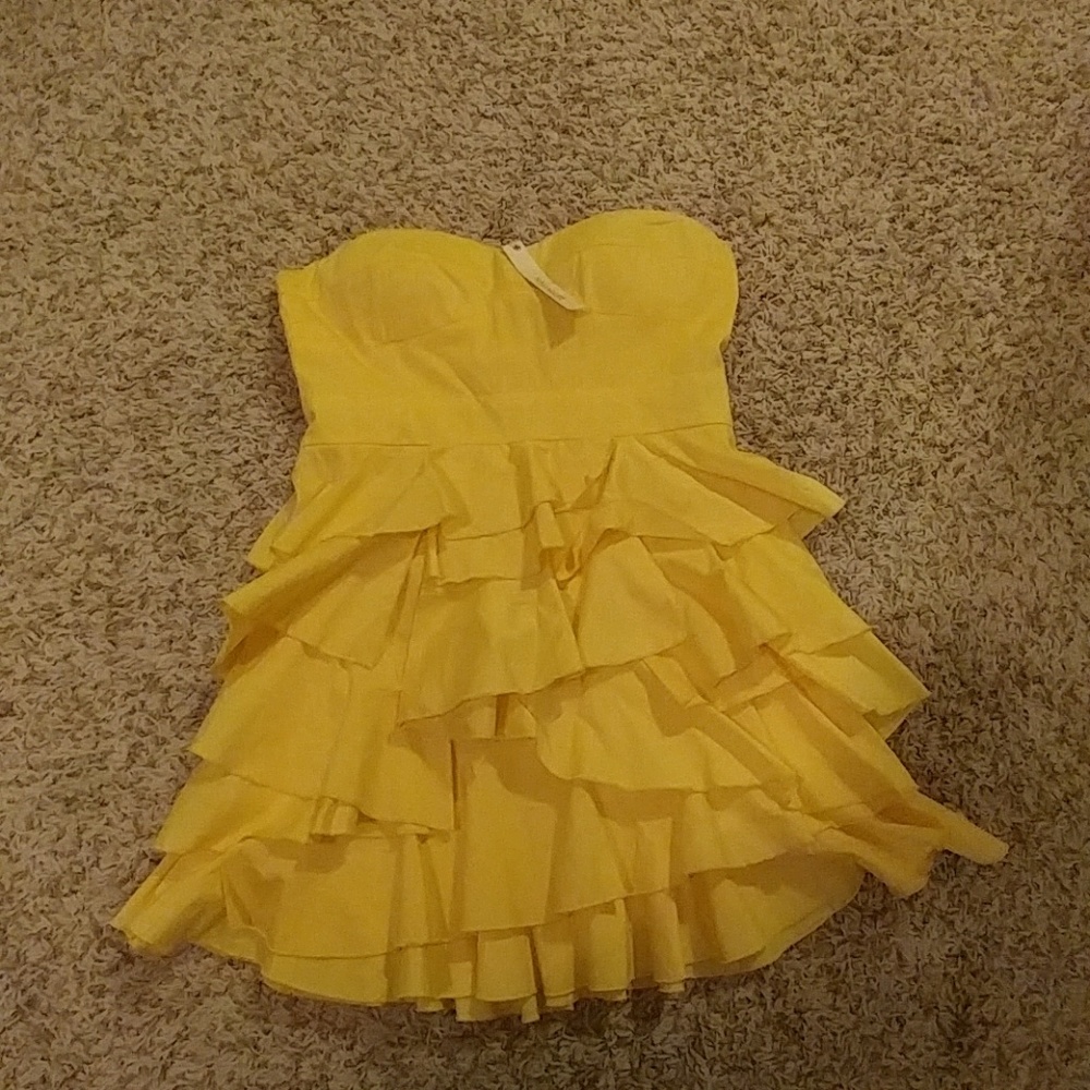 Strapless sweetheart dress